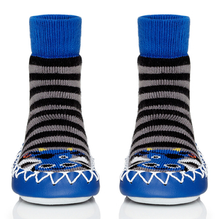 英国MOCCIS手工缝制防滑软鞋贴肤鞋袜子鞋小蛮牛