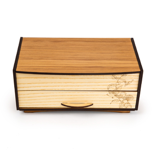 新西兰原产Ian Blackwell手工芮木首饰珠宝盒扇尾鸽图案