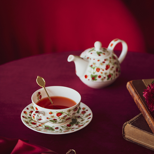 英国丹侬Dunoon骨瓷茶壶套装（一壶一杯一碟）草莓 一壶一杯一碟 礼盒套装