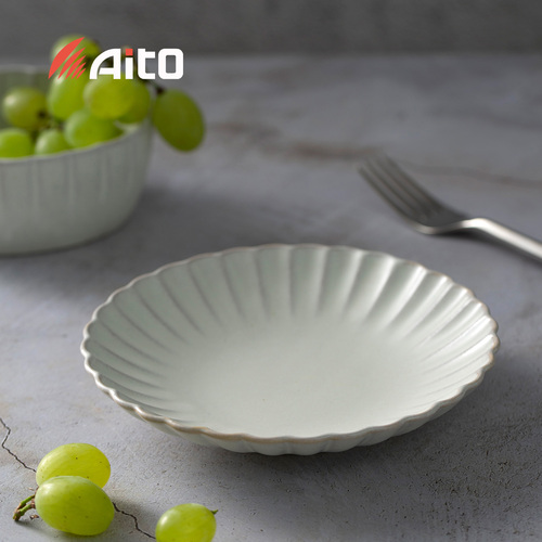 日本原产AITO HANA花之瓣濑户烧陶瓷餐盘小盘 月白色